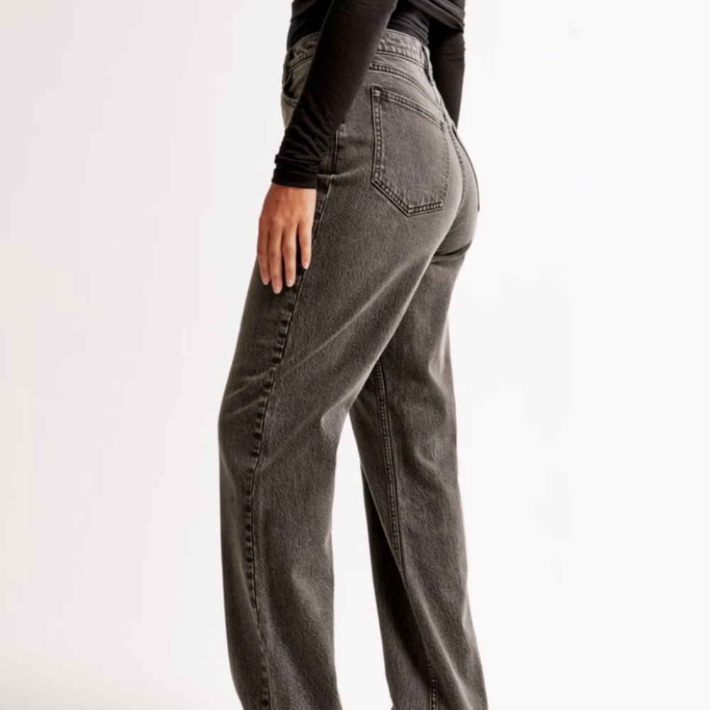 NEW Abercrombie & Fitch Women's Curve Love 90s Straight Jean Ultra High Rise